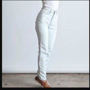 AMERICAN APPAREL HIGH WAISTED JEANS! 29
